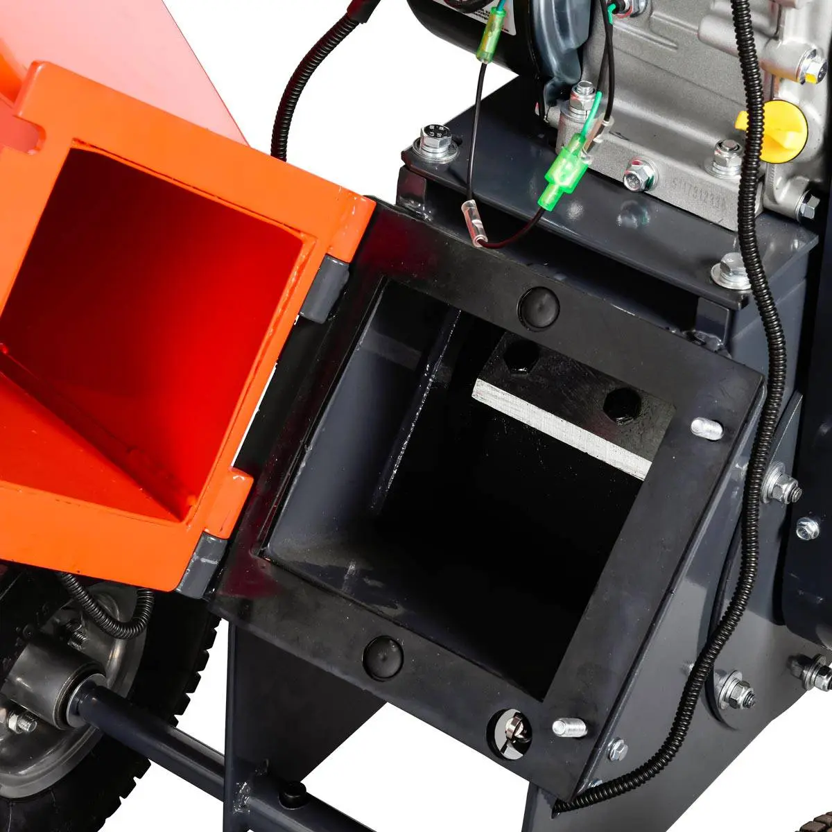 4" Wood Chipper with 7 HP Kohler Gas Engine, 6'' Reversible Blades, Dual Belt Drive TMG-GWC4 - Image 11