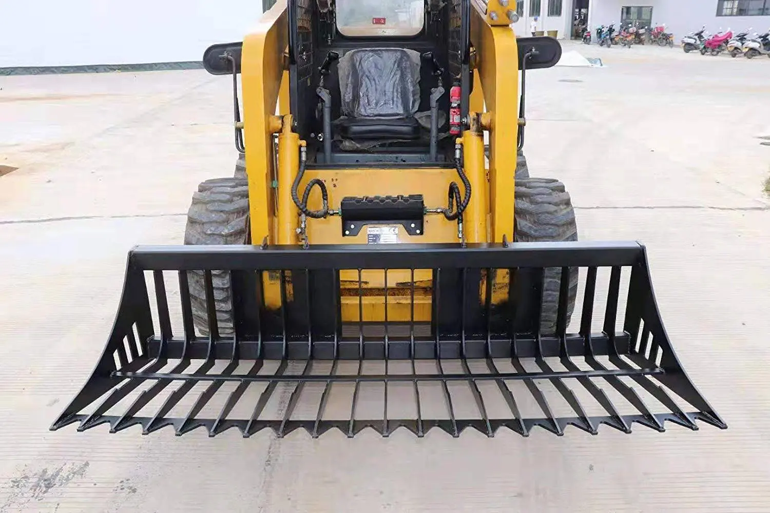 78" Skid Steer Rock Skeleton Bucket Attachment, Solid Steel, Universal Mount, 4" Tine Spacing, 45-70 HP, TMG-SB78 - Image 3